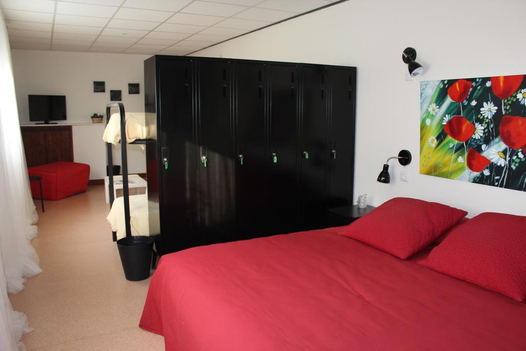 Hostel Casa Lucas Charneca  Szoba fotó
