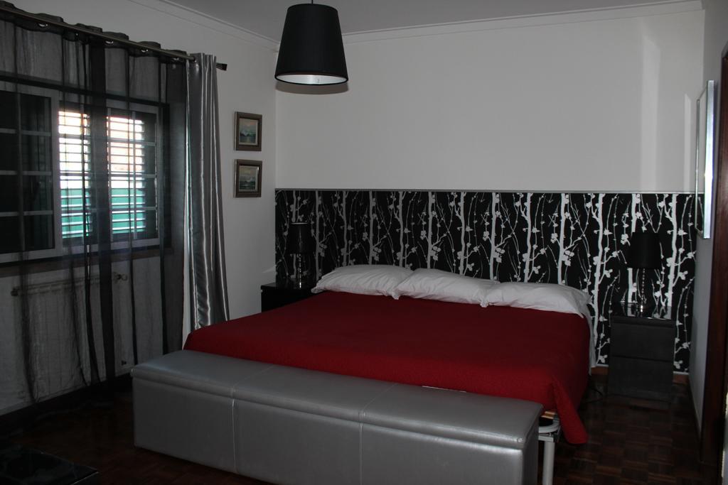Hostel Casa Lucas Charneca  Szoba fotó