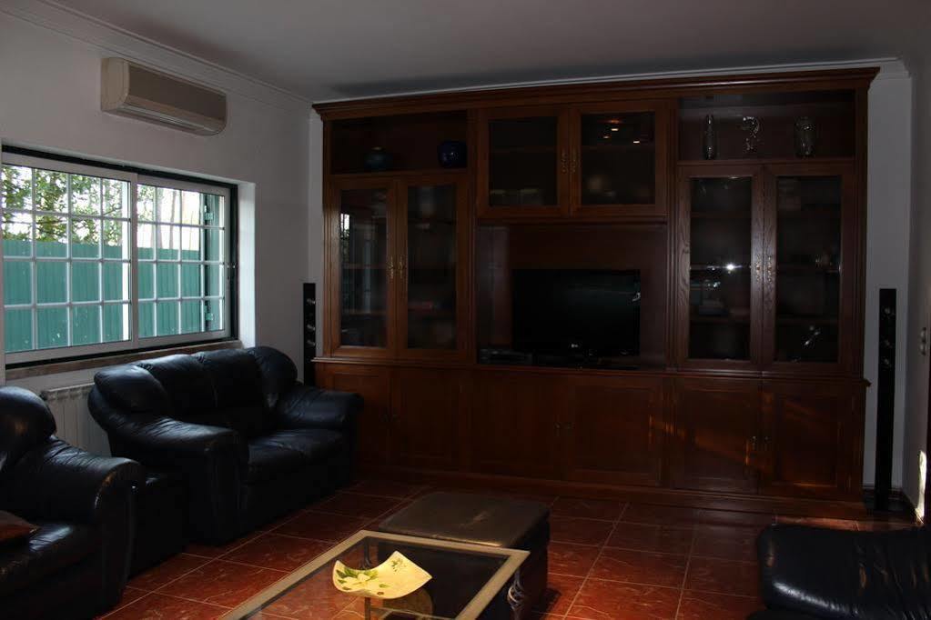 Hostel Casa Lucas Charneca  Kültér fotó